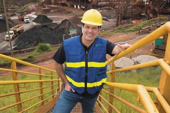 Empresário Lucas Kallas, com suas origens em Passos, é “a bola da vez”