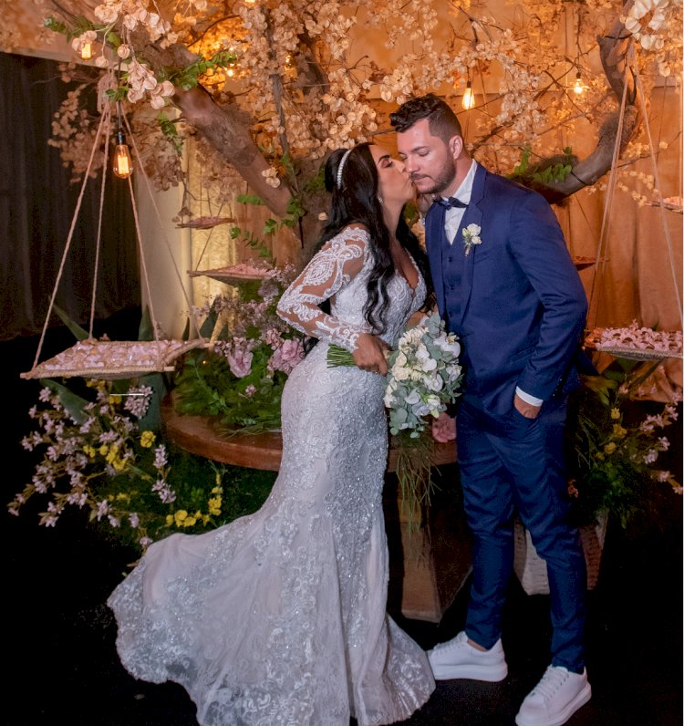 Luciana Lima e Rudinei Oliveira na festa de casamento