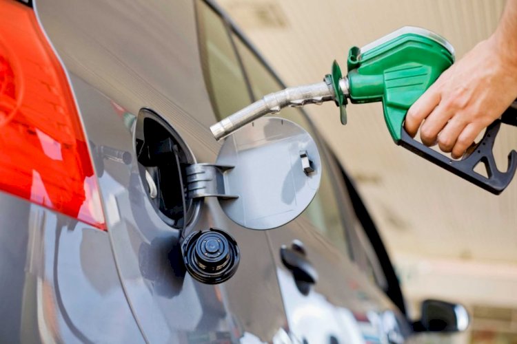 Postos reajustam preços da gasolina, diesel em etanol em Passos