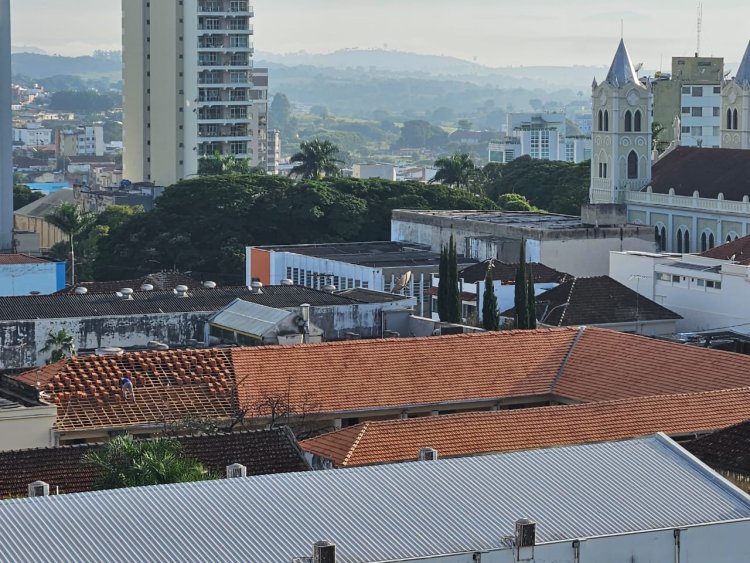 Escola Francina de Andrade recebe novo telhado