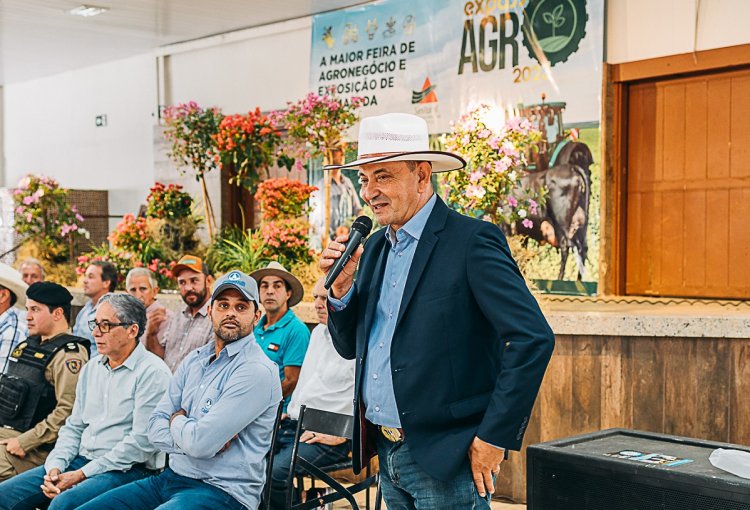 Maurício agradece homenagem da Expass