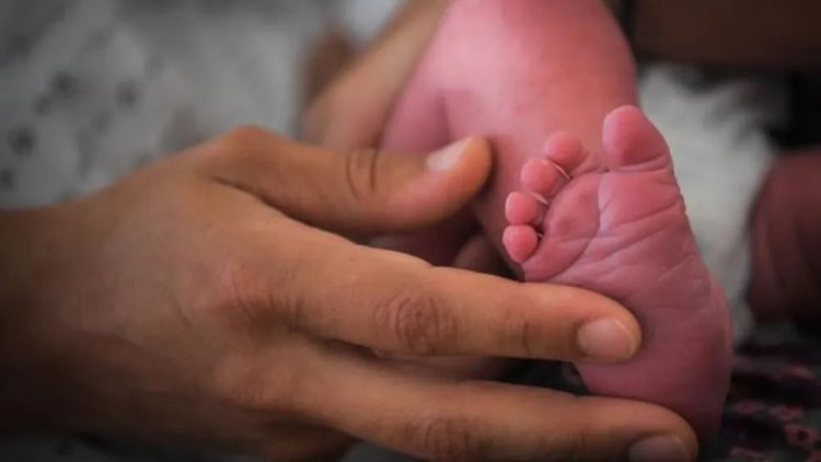 Quase 12 mil recém-nascidos foram registrados sem o nome do pai