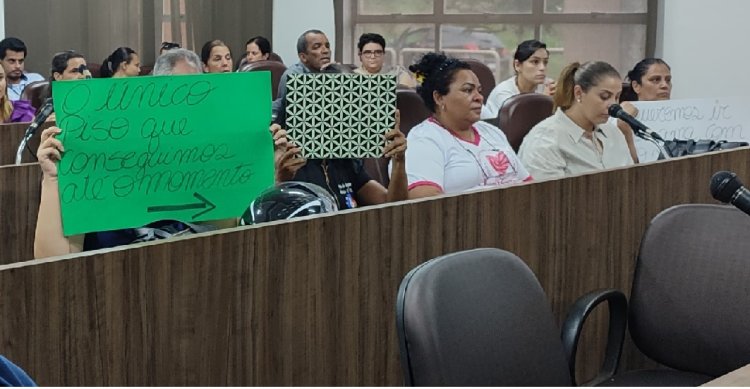 Sob pressão, Prefeitura promete mudar projeto do piso da enfermagem