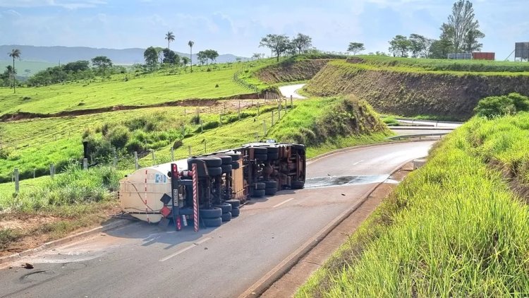 Carreta com etanol tomba no trevo e Arlindo ficará interditada