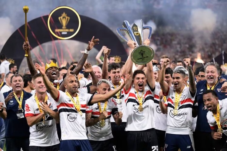 São Paulo leva a Supercopa Rei e Ronaldo comemora vitória