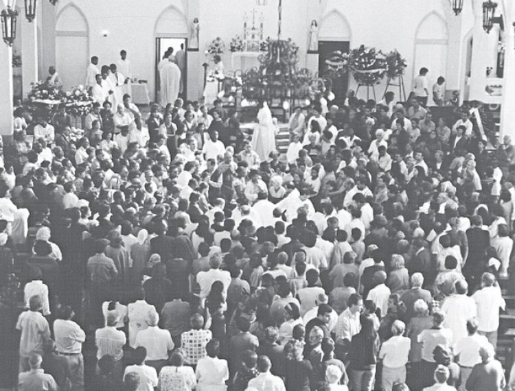 Monsenhor Matias é sepultado na catedral no dia 12 de maio