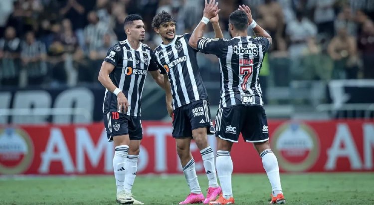 Atlético-MG encara Peñarol no Uruguai de olho na liderança da Libertadores