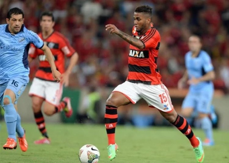 Flamengo e Palmeiras entram em campo pela Libertadores nesta quarta