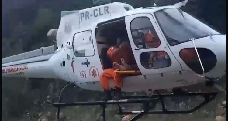 Homem é resgatado pelo helicóptero após se afogar no Lago de Furnas