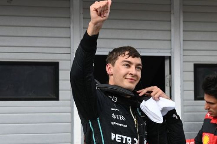 Russell crava pole no GP da Inglaterra com dobradinha da Mercedes