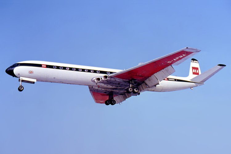 Em julho de 1949, decolava o primeiro avião a jato de passageiros