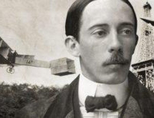 Em outubro de 1906, o primeiro voo de Santos Dumont