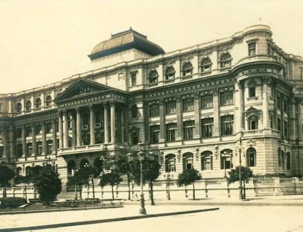 Em 1810 era fundada a Biblioteca Nacional, no Rio de Janeiro