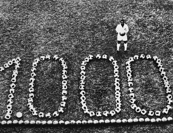 Em 1969, Pelé marcava seu milésimo gol no Maracanã