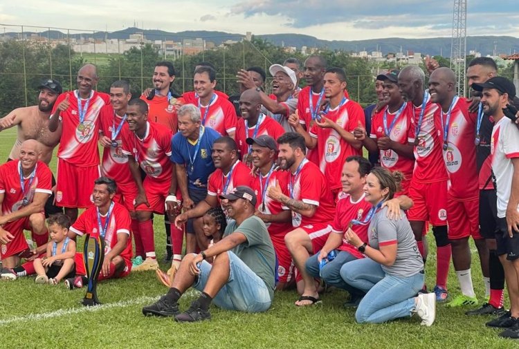 Oriente é campeão do torneio quarentão em Piumhi