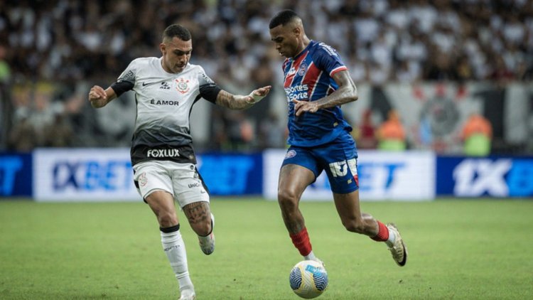 Corinthians recebe Bahia em confronto direto por vaga na Libertadores