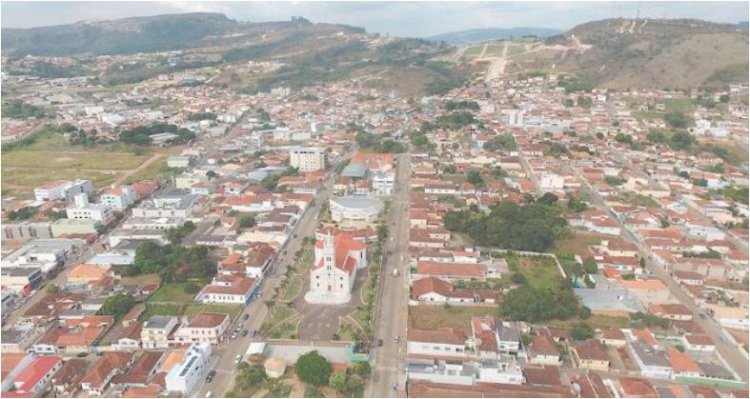 Com Renato Teixeira e Inimigos do HP, Alpinópolis realiza feira de cultura, gastronomia e música