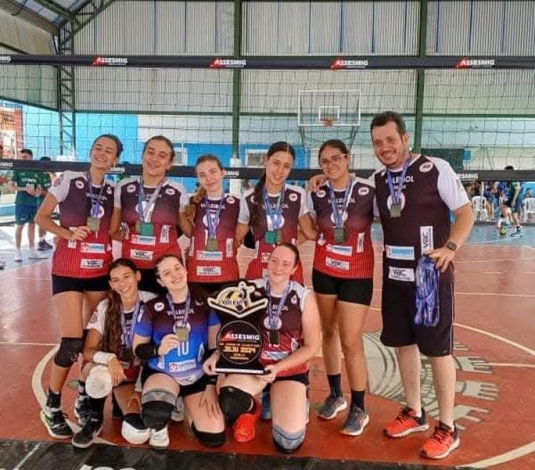 Vôlei feminino de Passos é campeão e vice do Joju