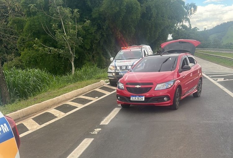 Motorista entra em luta com militares e foge durante operação na MG 050