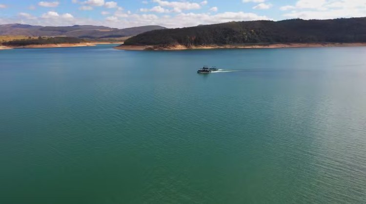 Lago de Furnas volta a registrar nível mínimo para geração de energia e turismo